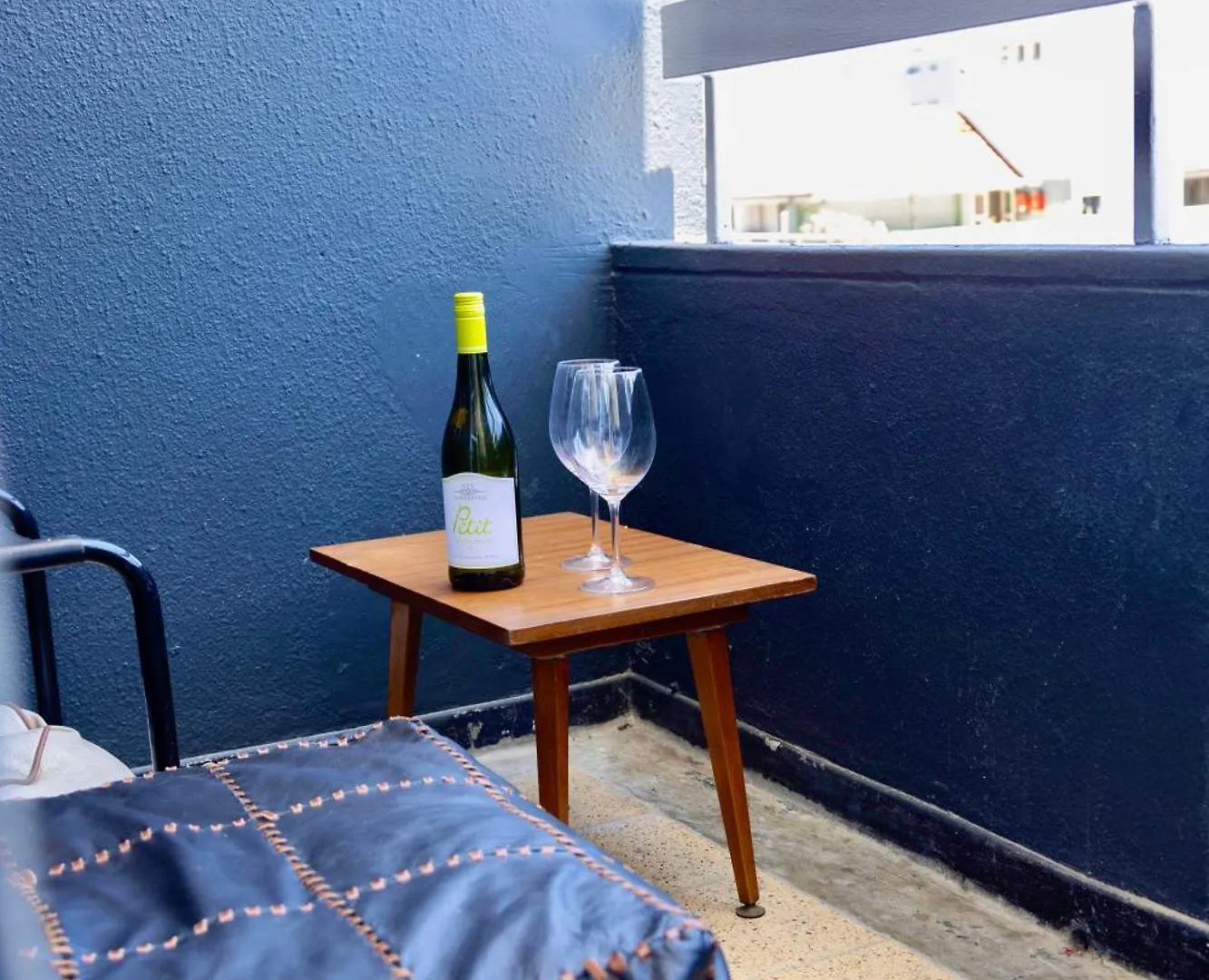 Ocean View, Central And Secured 3 Bedroom Apartment Cape Town